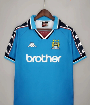 MANCHESTER PITY - uniforme 1